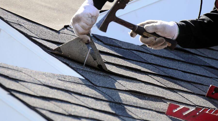 Professional gutter cleaning in Gravity, IA